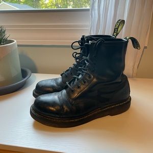 Airwalk ‘Doc Martins’ style